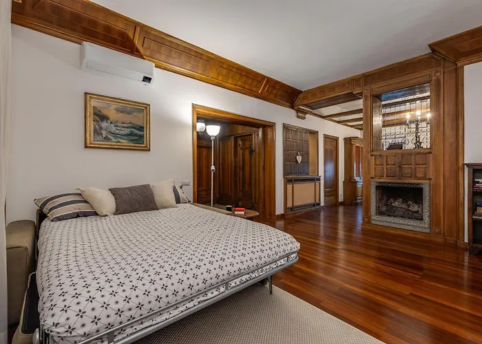 Elegante 130mq In Stile Classico Apartment Rome