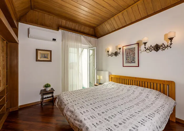 Apartment Elegante 130mq In Stile Classico Rome